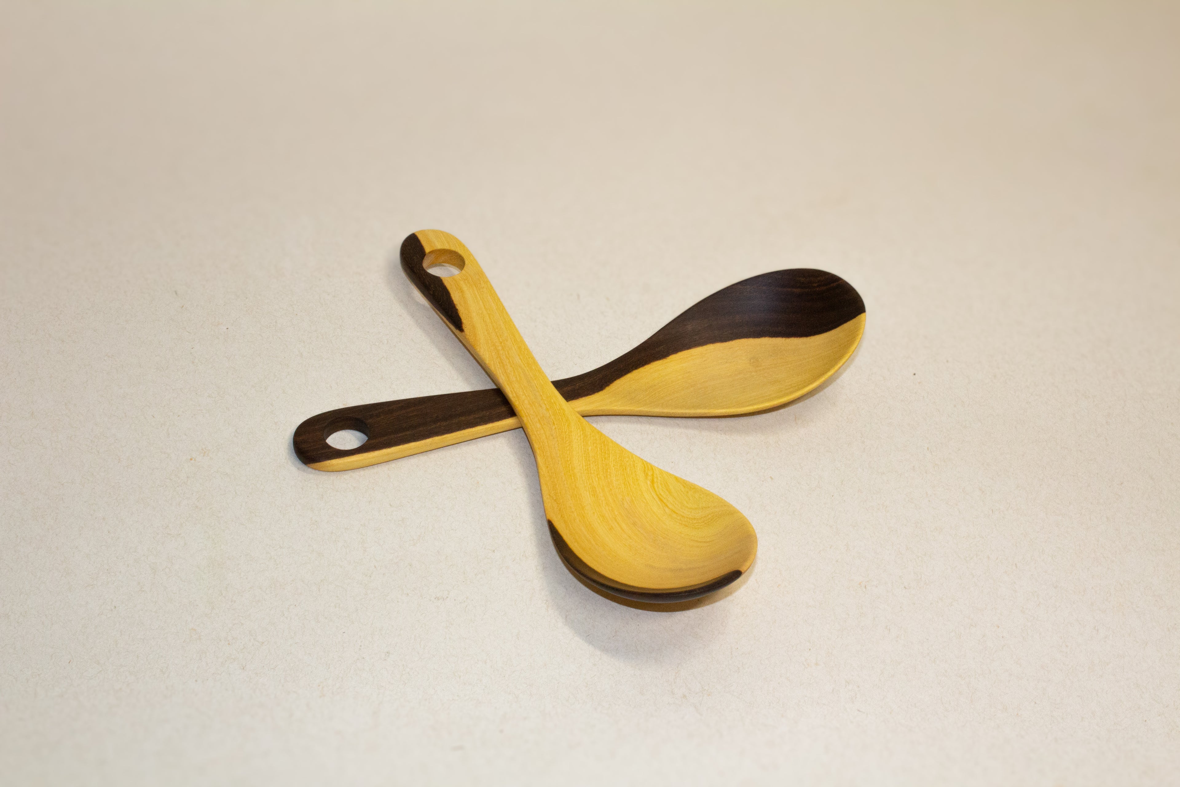 Juego de cucharas para servir de madera tropical