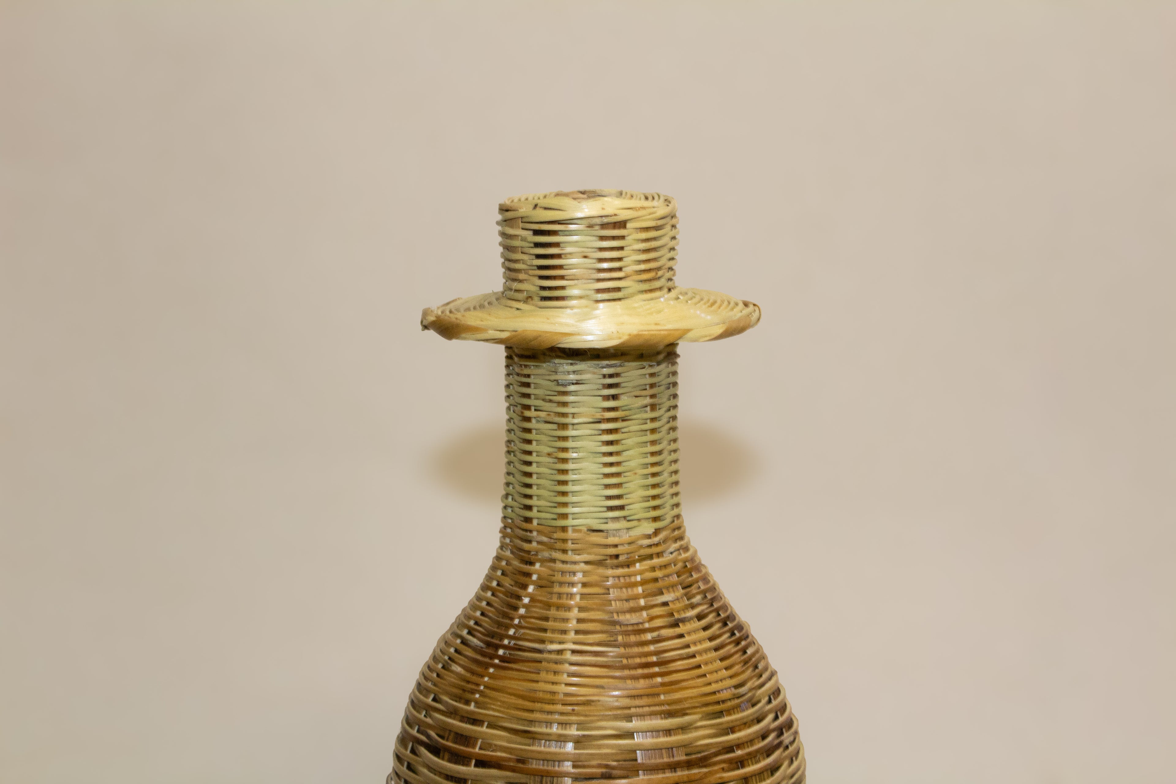 Botella de mezcal 1 L de carrizo