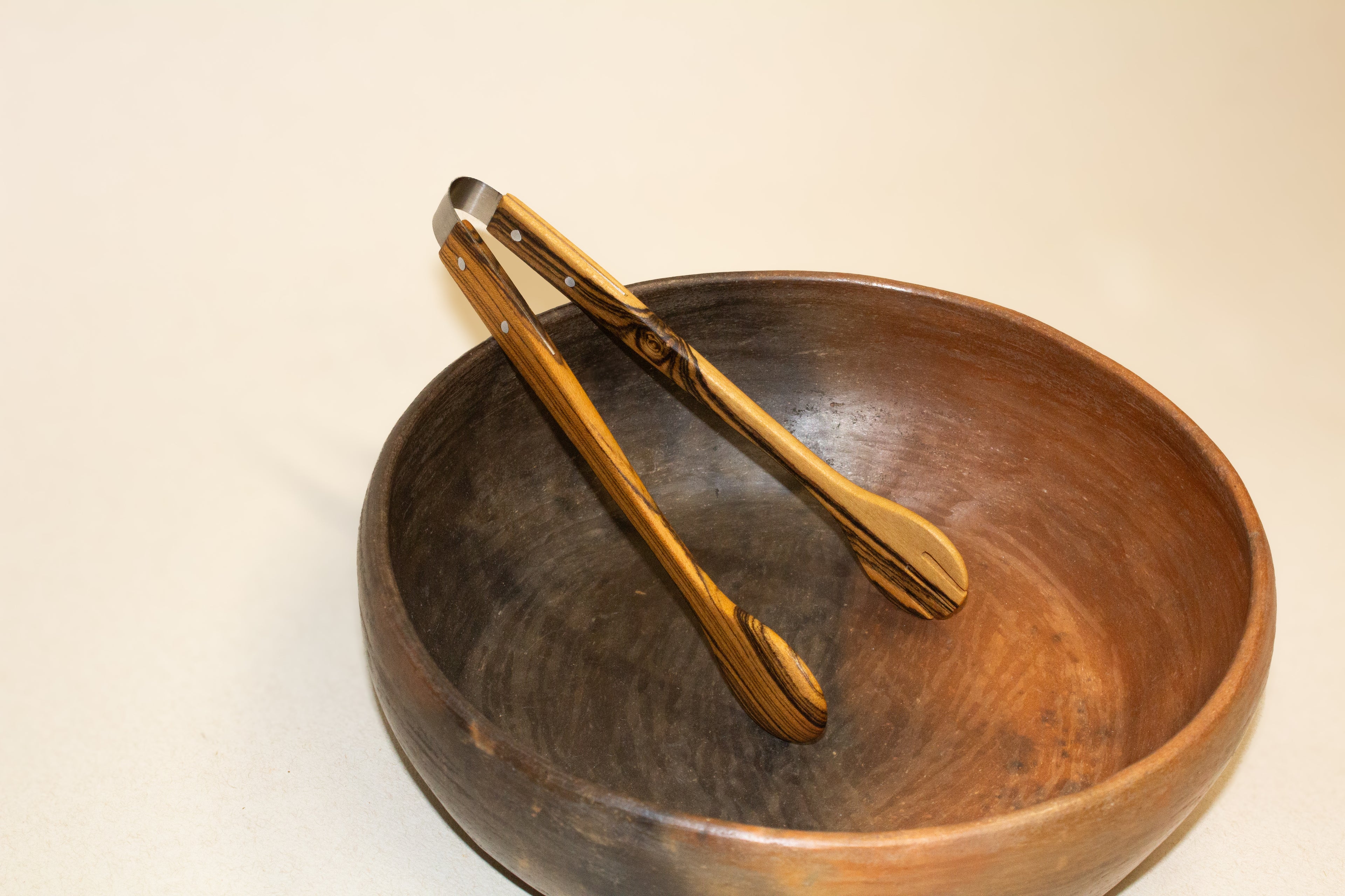 Pinza para ensalada de madera tropical