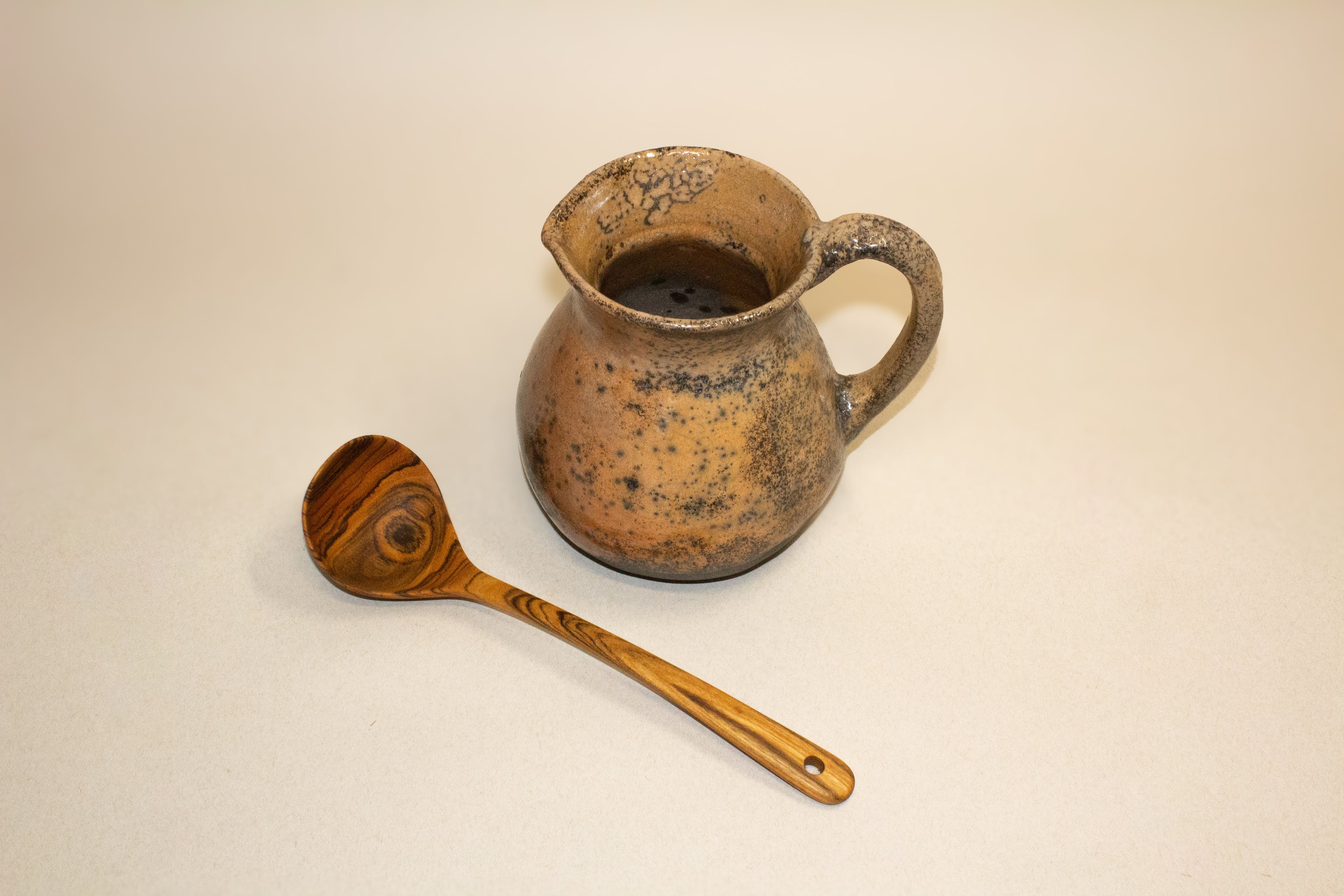 Juego de utensilios de madera tropical