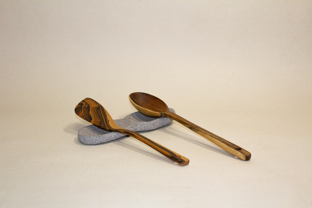 Juego de utensilios de madera tropical
