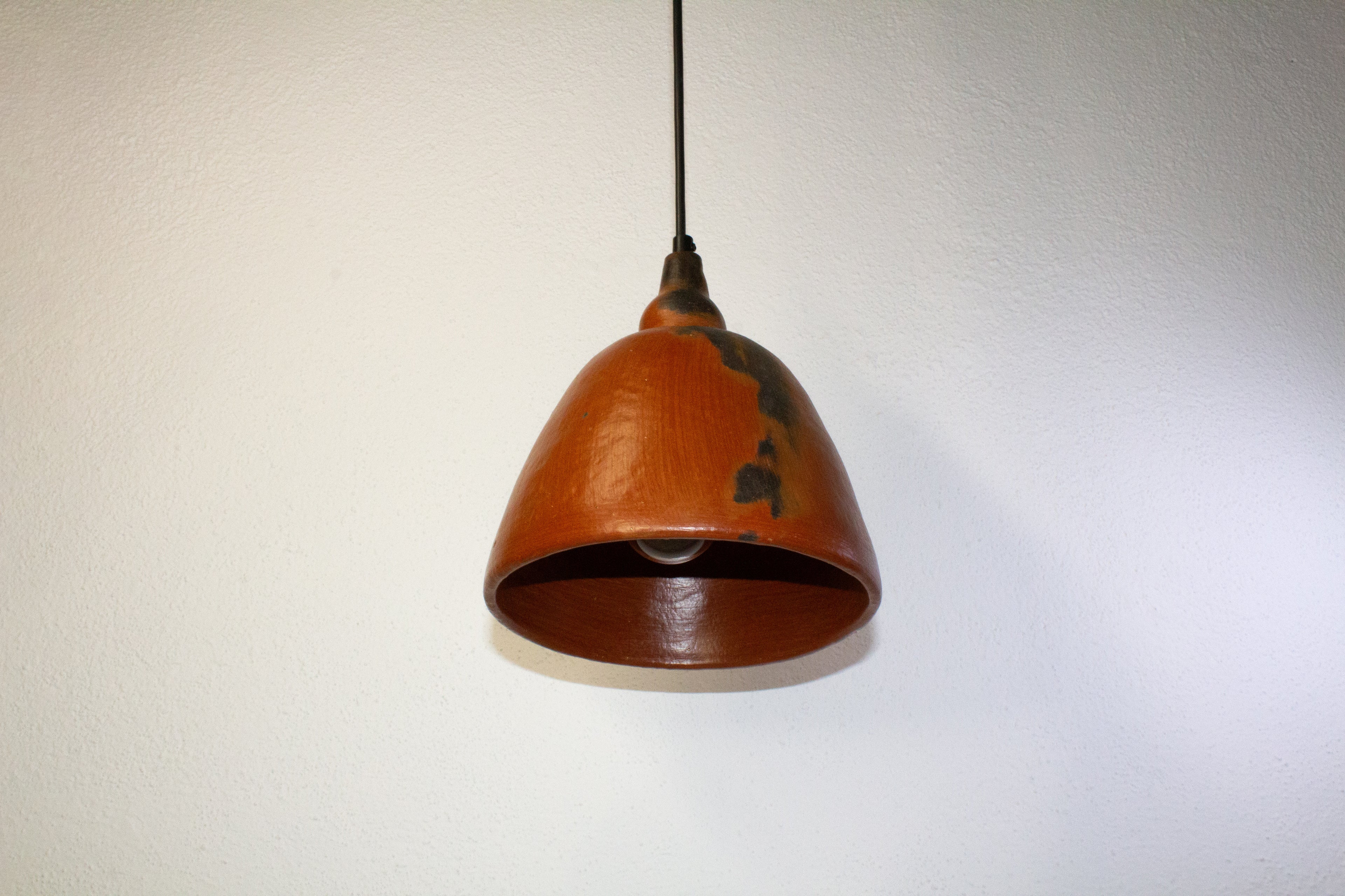 Lámpara colgante clásica de barro rojo