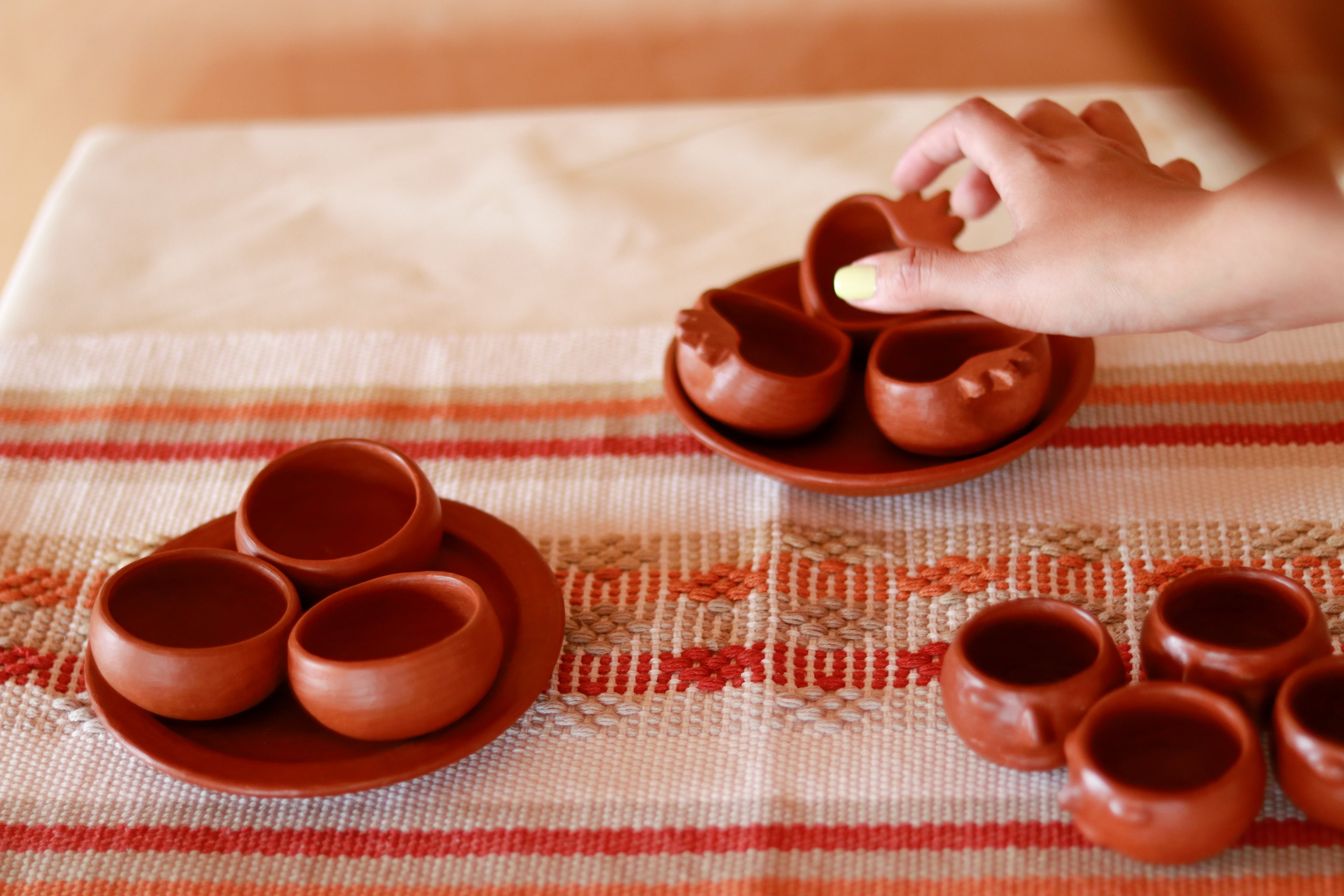 Juego de mezcaleros corazón de barro rojo