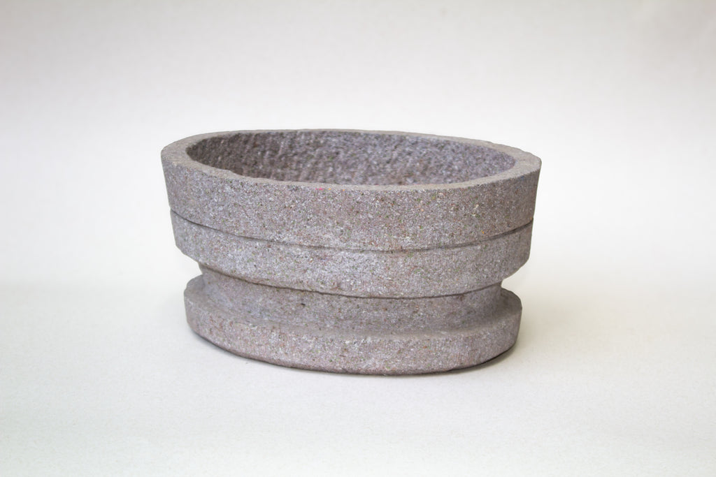 Molcajete grande ovalado de piedra volcánica