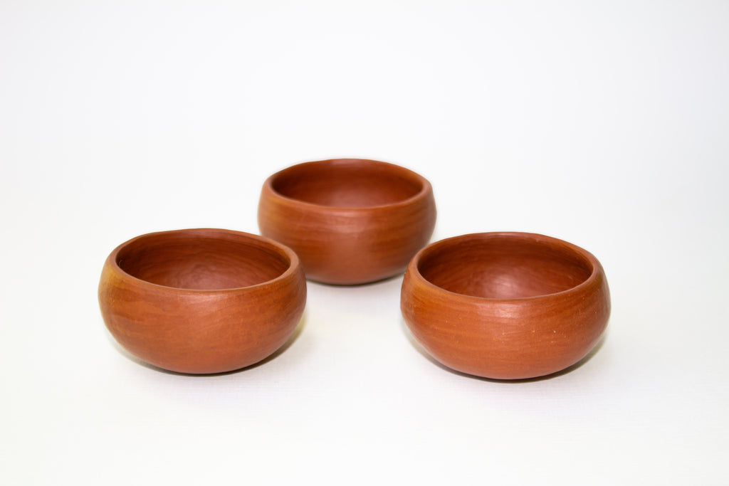 Juego de mezcaleros redondos de barro rojo