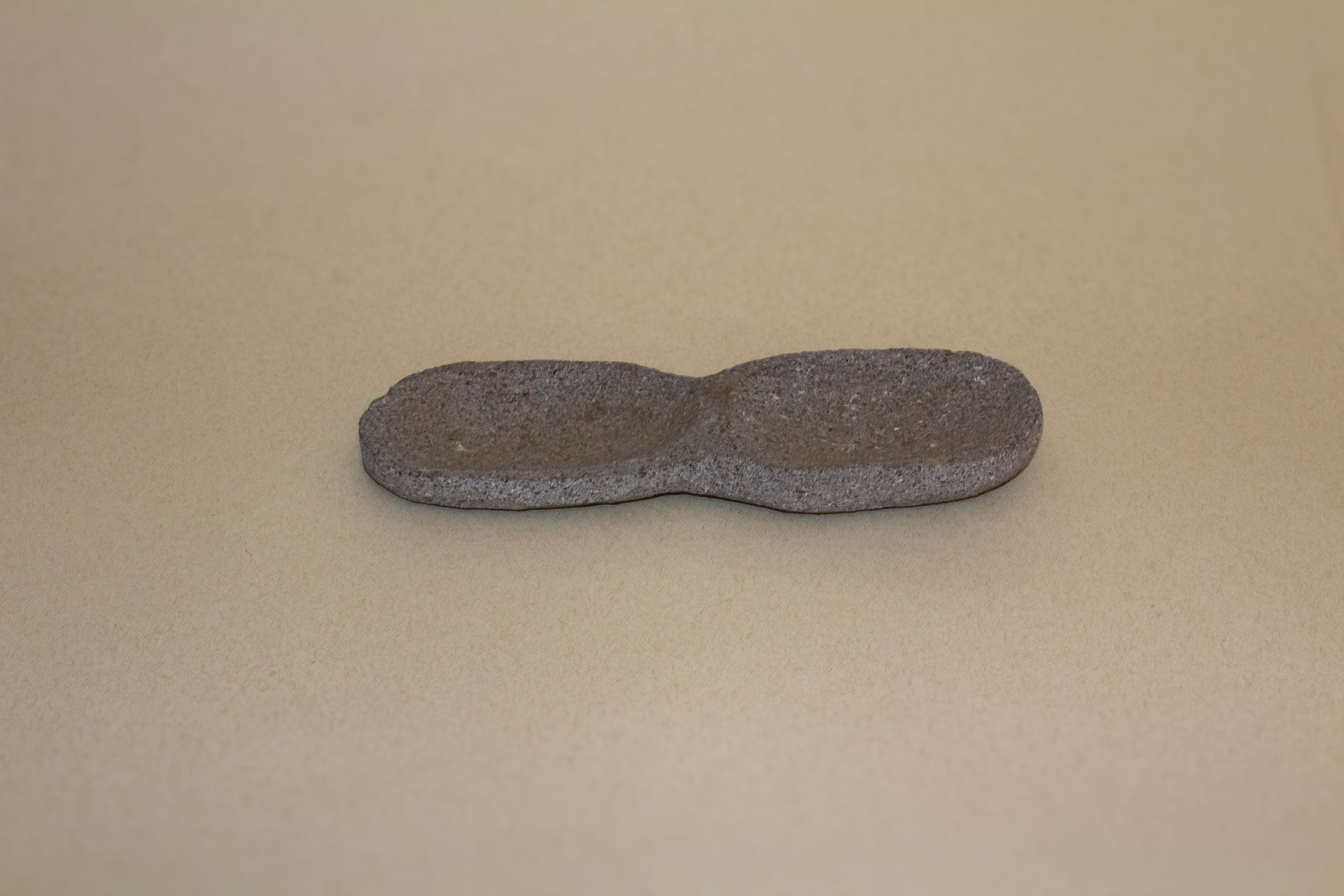Soporte para cucharas de piedra volcánica