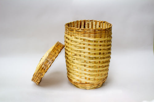 Cesto espiral redondo de carrizo